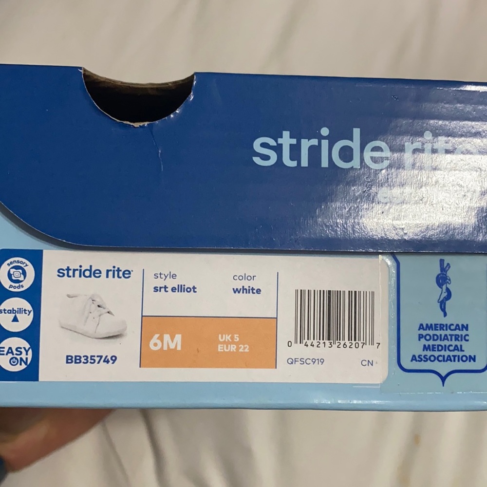 Baby walking shoes